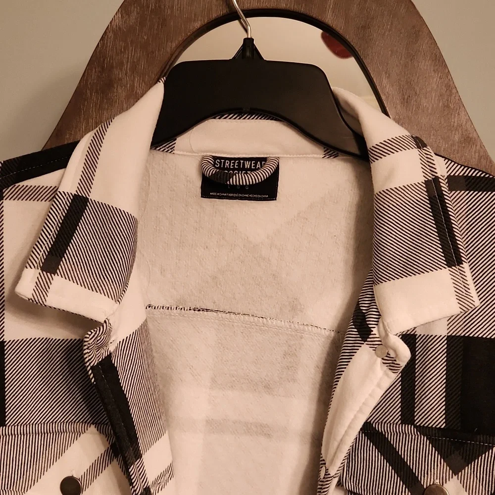 Jacket - Picture 6 of 9
